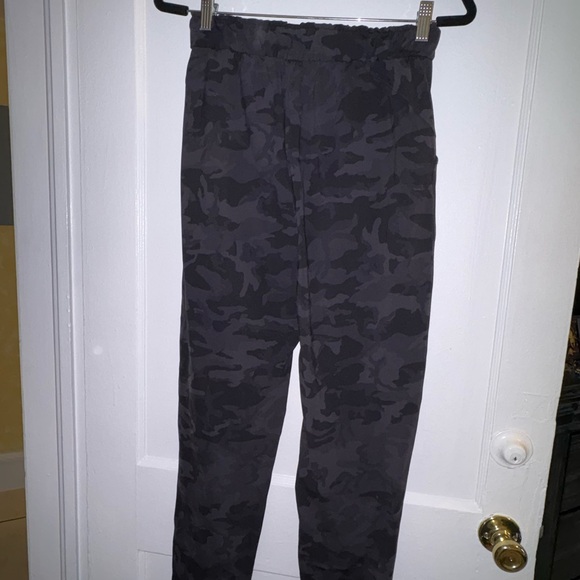 Lululemon Keep Moving Pant 7/8 High-Rise - Picture 9 of 10